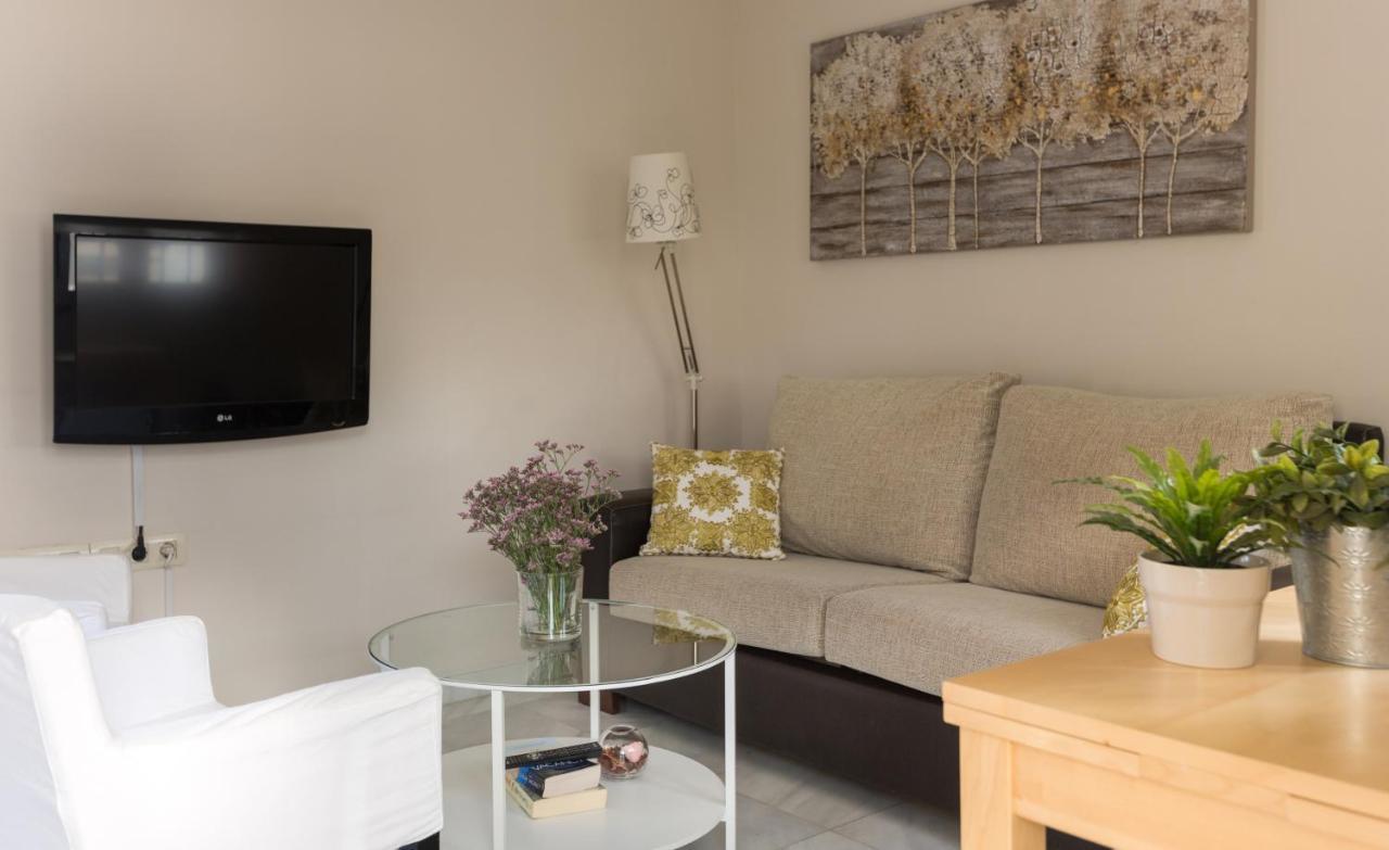 Apartamentos Altamira Seville Exterior photo