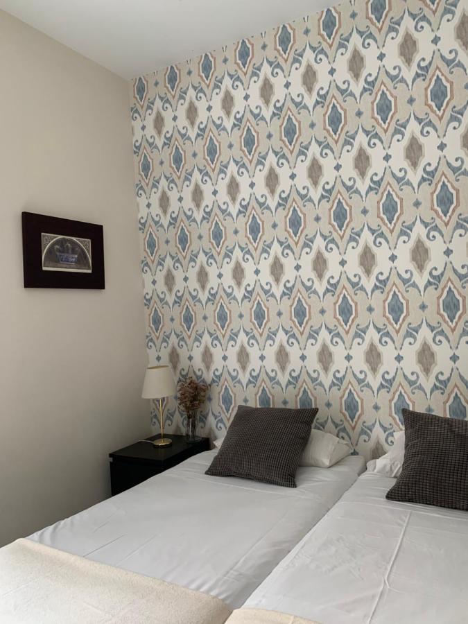 Apartamentos Altamira Seville Exterior photo